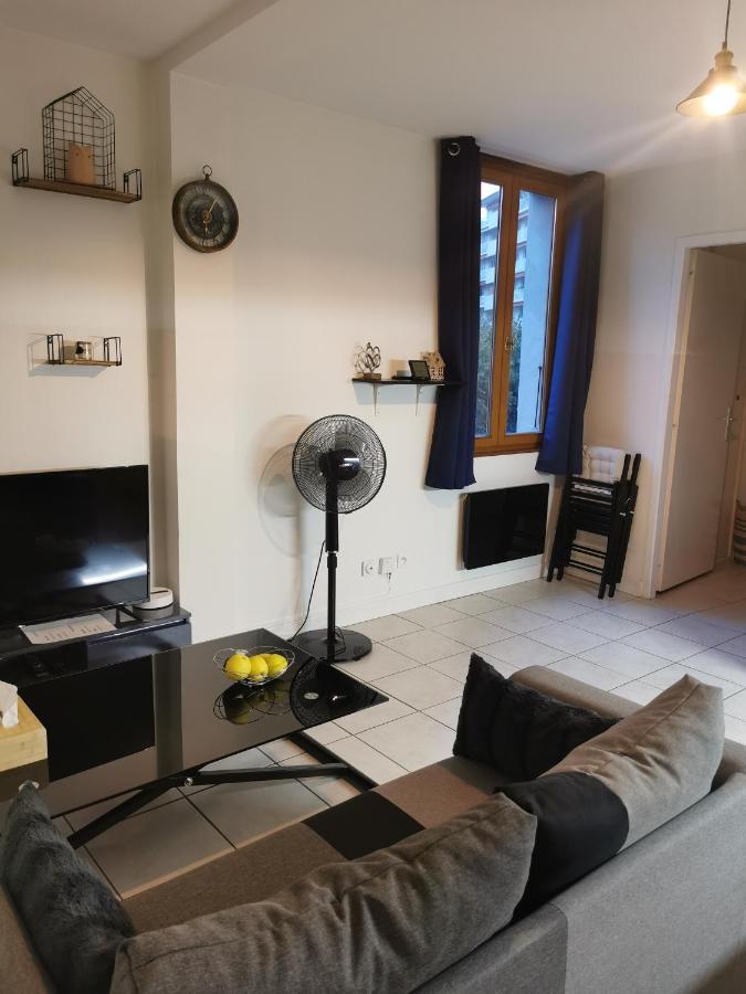 אנסי Charmant Appartement A 1 Minute Du Lac מראה חיצוני תמונה