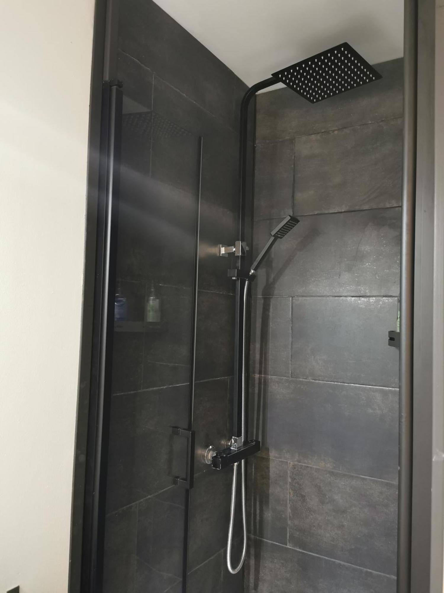 אנסי Charmant Appartement A 1 Minute Du Lac מראה חיצוני תמונה
