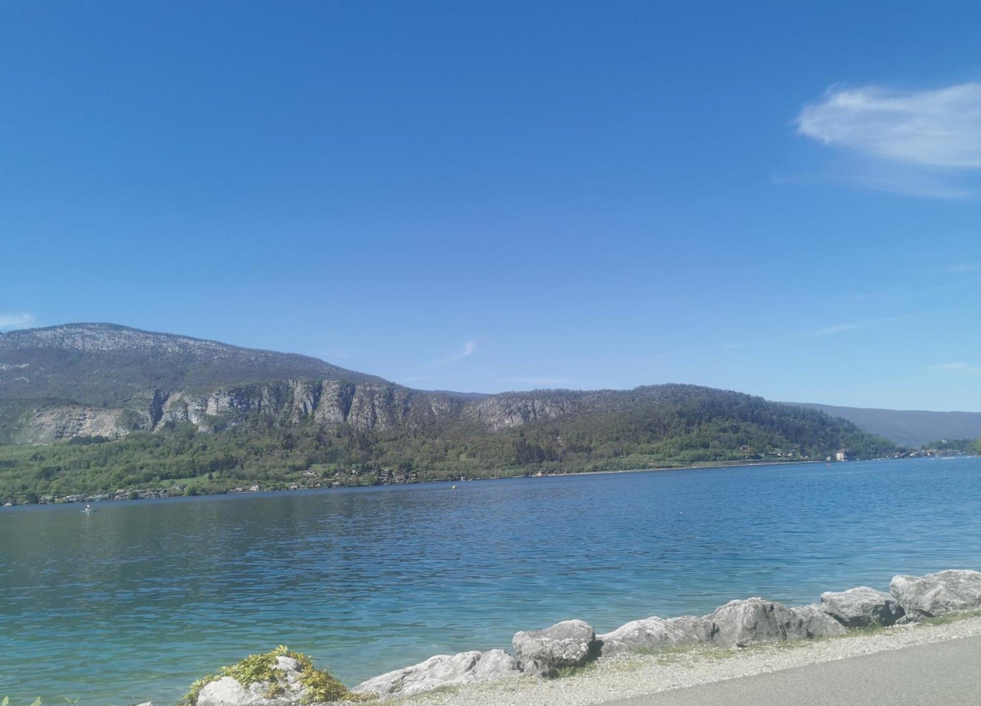 אנסי Charmant Appartement A 1 Minute Du Lac מראה חיצוני תמונה